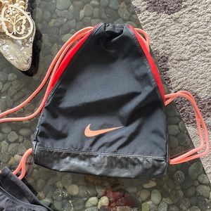 Nike drawstring bag